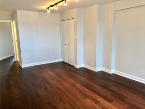 2909 N Sheridan Rd in Chicago, IL - Building Photo - Building Photo