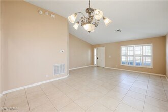 15015 Savannah Dr in Naples, FL - Building Photo - Building Photo