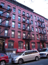 322 E 6th St in New York, NY - Building Photo - Building Photo