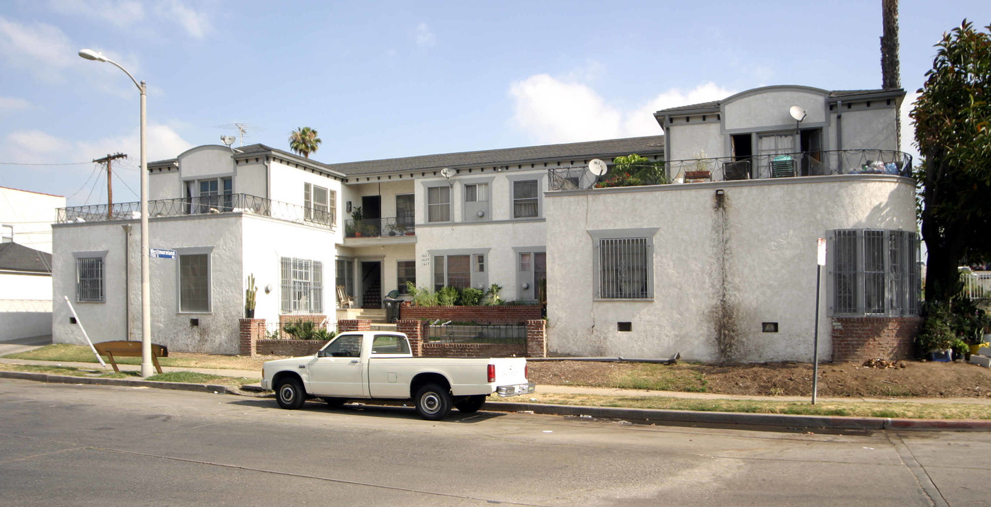 1711 S Westmoreland Ave in Los Angeles, CA - Building Photo