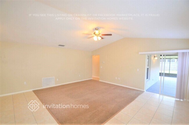 10825 Peppersong Dr in Riverview, FL - Building Photo - Building Photo
