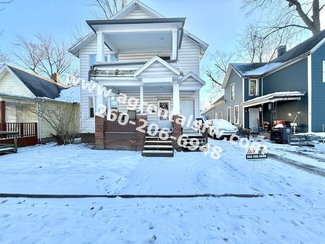 property at 907 Lincoln Ave