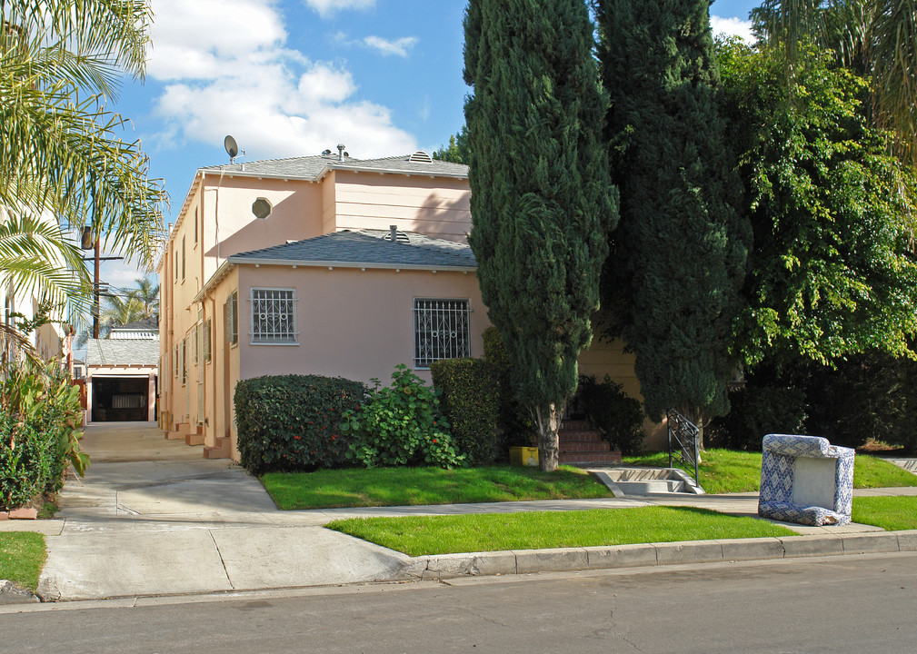 408 N Sierra Bonita Ave in Los Angeles, CA - Building Photo