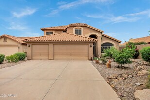 13240 N 94th Pl in Scottsdale, AZ - Building Photo