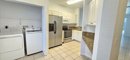 1935 Gardenia Ct in Riviera Beach, FL - Building Photo - Building Photo
