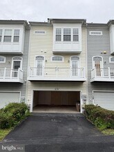 1127 Gaither Rd in Rockville, MD - Building Photo - Building Photo