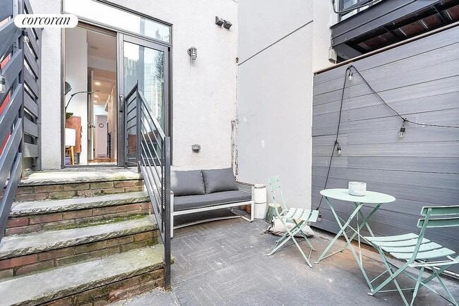 property at 85 Eagle St