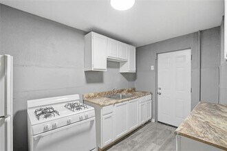 521 Bessemer Ave in East Pittsburgh, PA - Building Photo - Building Photo