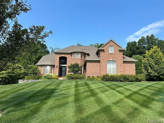 4906 Stonehenge Dr in Rochester, MI - Building Photo - Building Photo