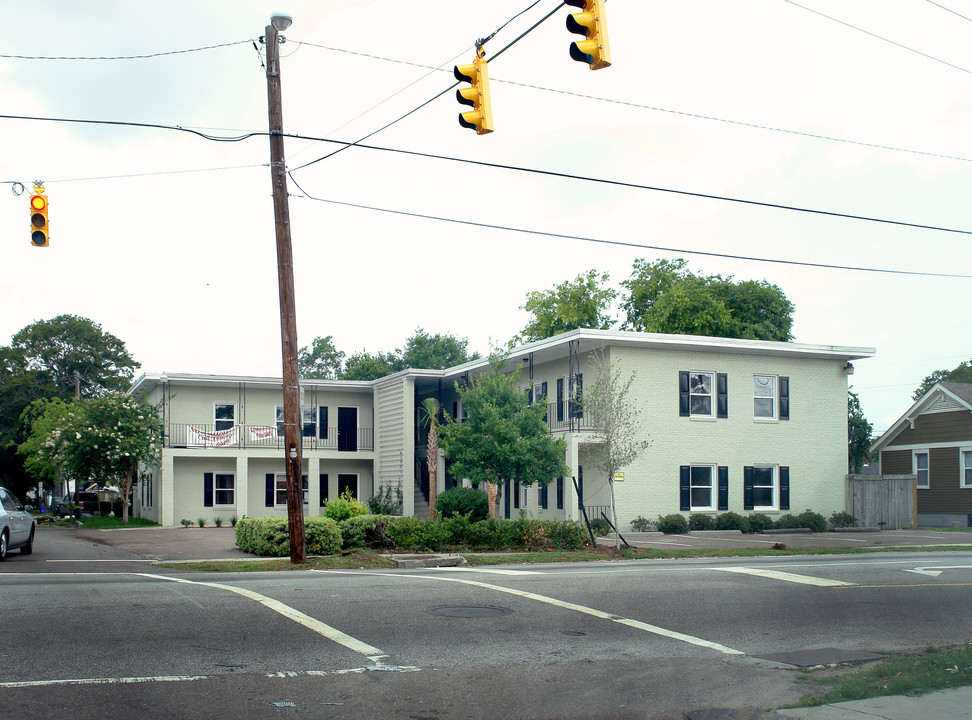 1301 Rutledge Ave in Charleston, SC - Building Photo