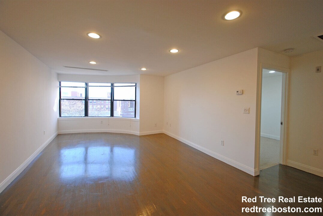 100 Jersey St, Unit 603 in Boston, MA - Foto de edificio