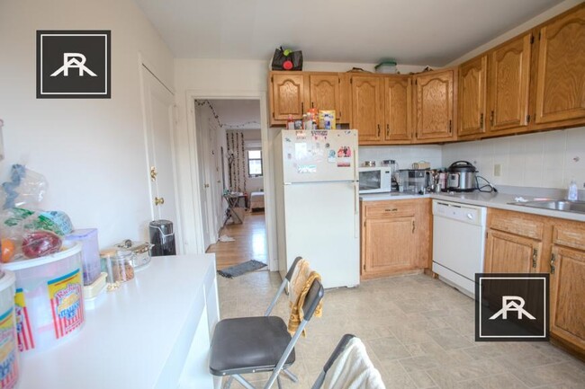 36 Harvard Ave in Boston, MA - Building Photo - Building Photo