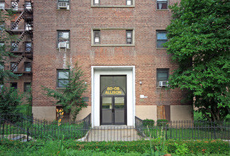 The Noll & Grove in Jamaica, NY - Foto de edificio - Building Photo