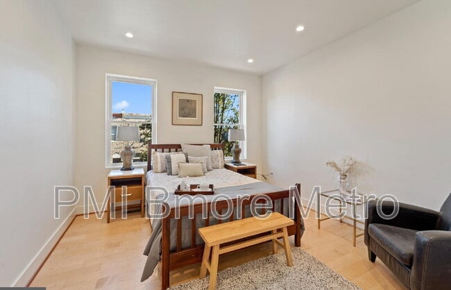 2329 E Madison St in Baltimore, MD - Building Photo - Building Photo