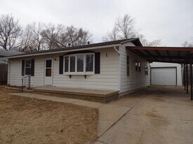 6539 Kerman Dr in Park City, KS - Building Photo