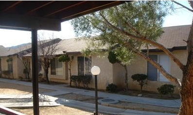 The Pine Villas in Yucca Valley, CA - Foto de edificio - Building Photo