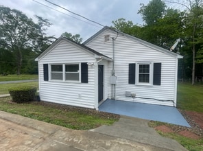 519 Moore Rd in Piedmont, SC - Building Photo - Building Photo