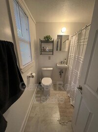 2524 NE Jackson St photo'