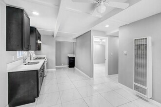 5885 Picker St in Riverside, CA - Foto de edificio - Building Photo