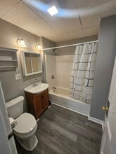 275 Lake Ave, Unit 1F in Manchester, NH - Building Photo - Building Photo