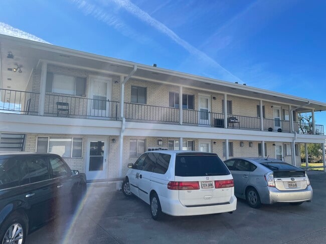 406 Hialeah Ave, Unit 406 Hialeah ave Houma La