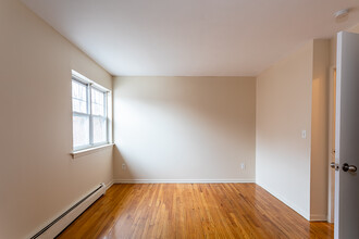 Ivy Garden Apartments in Willimantic, CT - Building Photo - Interior Photo