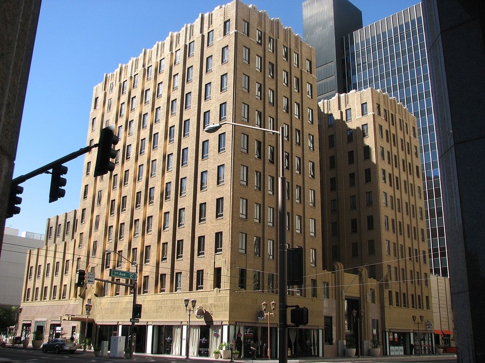 Orpheum Lofts in Phoenix, AZ - Building Photo