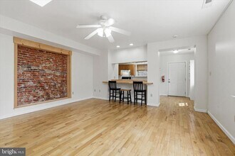 1347 S 6th St in Philadelphia, PA - Building Photo - Building Photo