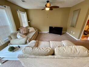 2428 E University Dr in Auburn, AL - Foto de edificio - Building Photo