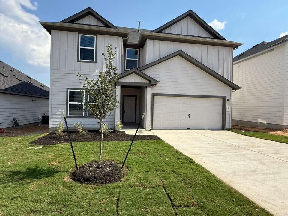 11909 Dillon Fls Dr in Austin, TX - Building Photo