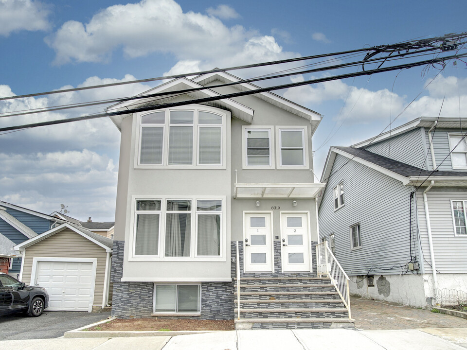 8310 Newkirk Ave, Unit 2 in North Bergen, NJ - Foto de edificio