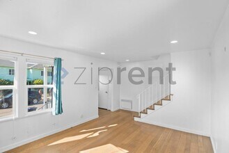 5914 Mauritania Ave in Oakland, CA - Building Photo - Building Photo