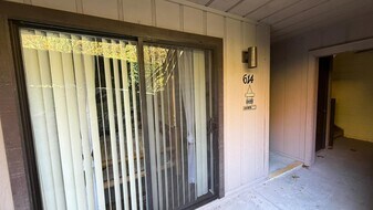 1081 Cove Rd in Sevierville, TN - Building Photo