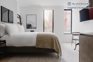 88 East End Ave in New York, NY - Building Photo