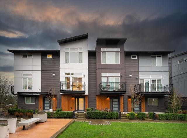 1587 139th Ct NE in Bellevue, WA - Building Photo