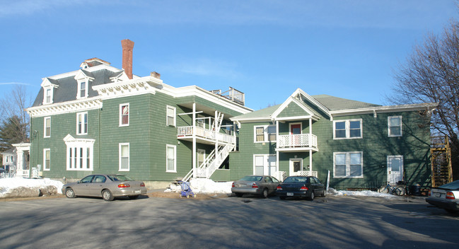 18 Laurel in Auburn, ME - Foto de edificio - Building Photo