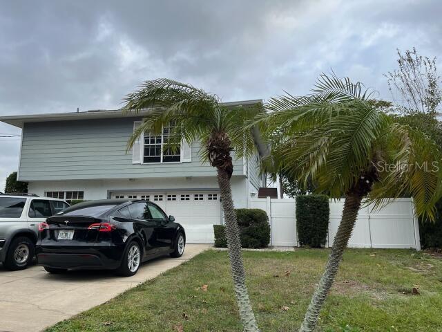 property at 141 Lake Shore Dr N