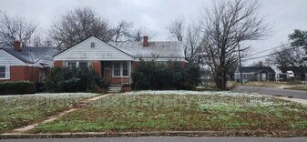 2200 Hardin Dr in Oklahoma City, OK - Building Photo