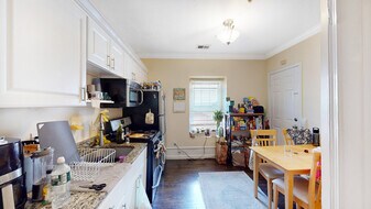 712 Shawmut Ave, Unit 3A in Boston, MA - Building Photo