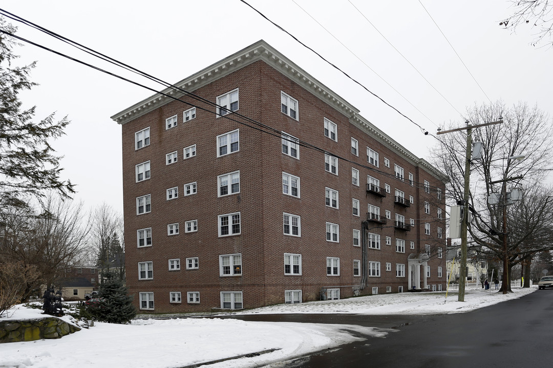 Portsmouth Place Apartments in Portsmouth, NH - Building Photo