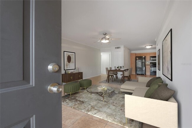 5709 Baywater Dr in Tampa, FL - Building Photo - Building Photo