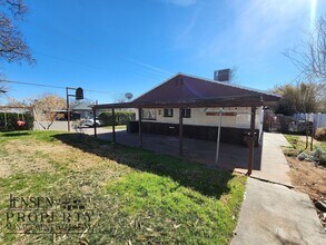 207 N 400 W in Saint George, UT - Building Photo - Building Photo