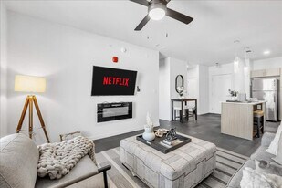 5100 W Park Ave in Rogers, AR - Building Photo