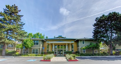 Commons at Timber Creek Apartments in Portland, OR - Building Photo - Building Photo