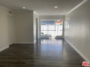 6644 Atoll Ave in Los Angeles, CA - Building Photo - Building Photo