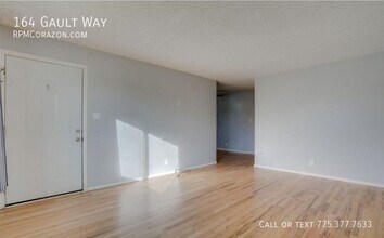 164 Gault Way in Sparks, NV - Building Photo - Building Photo