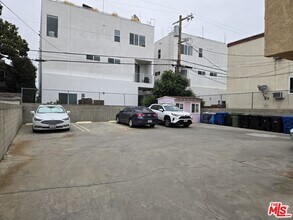 1233 Tamarind Ave in Los Angeles, CA - Building Photo - Building Photo