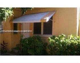 2002 Alton Rd in Miami Beach, FL - Building Photo - Building Photo