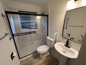 2128 E 12th St in Winston-Salem, NC - Building Photo - Building Photo