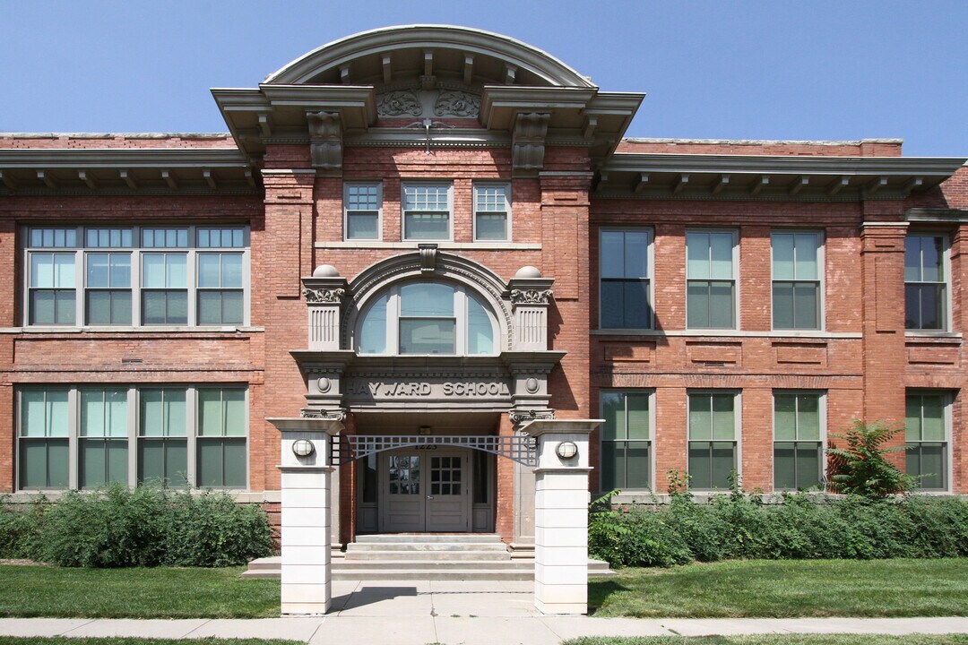 1223 N 9th St, Unit 103 in Lincoln, NE - Foto de edificio